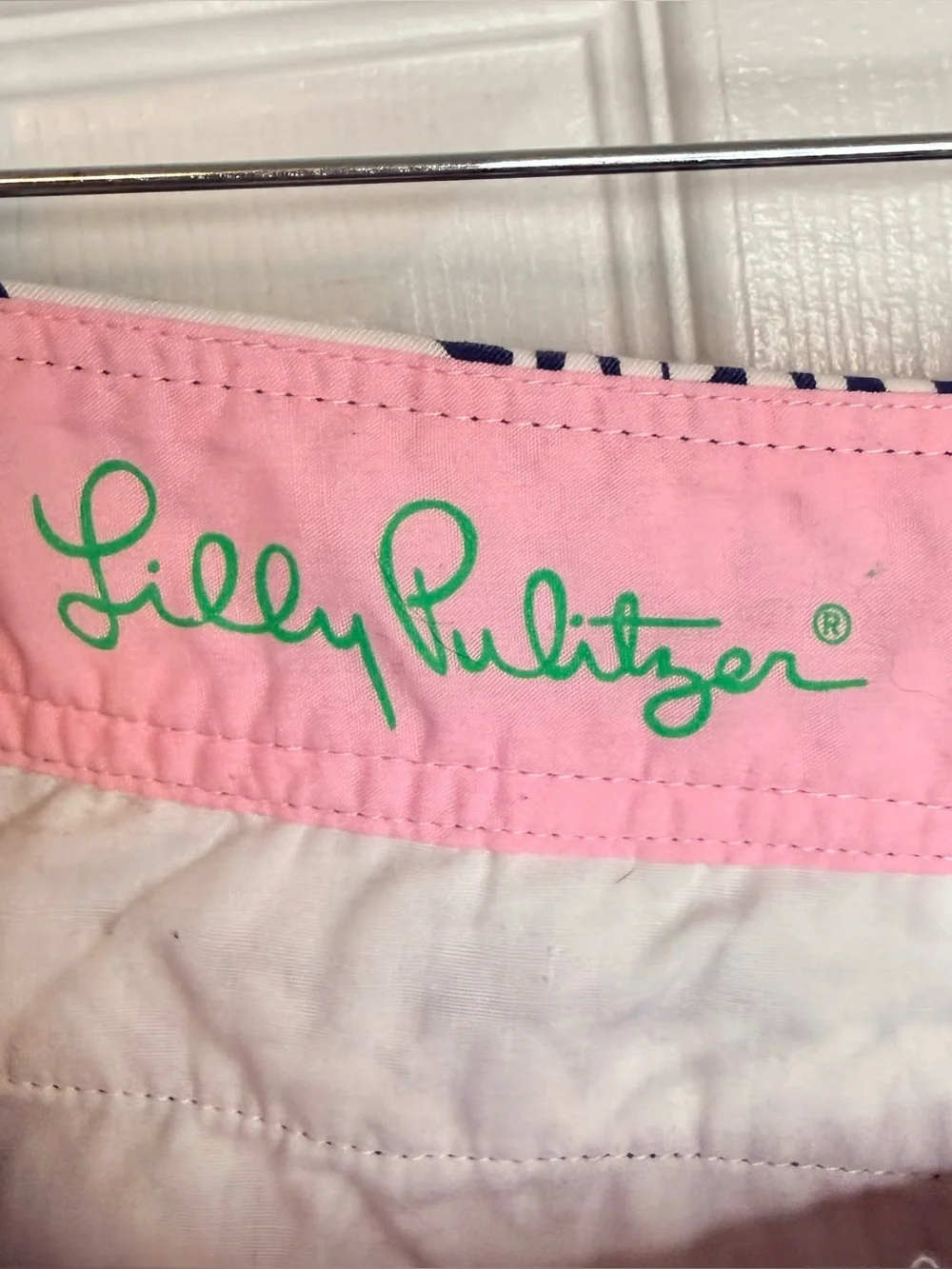 Lilly Pulitzer Navy & White Zebra-Print Callahan Short GUC Size 8 - Picture 4 of 8